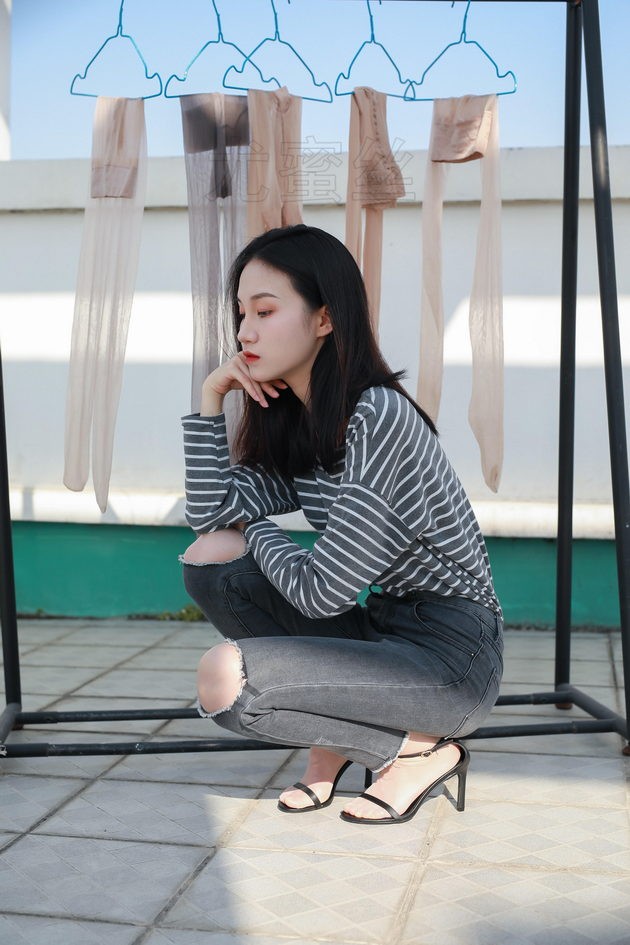 [尤蜜丝]穿搭写真 NO.008[72P／66MB]