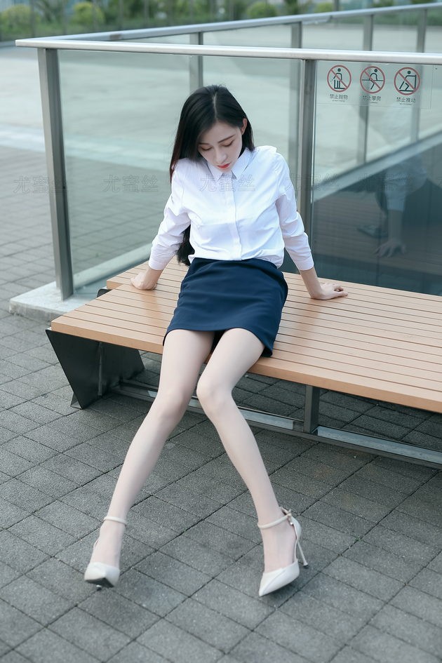 [尤蜜丝]穿搭写真 NO.023[56P+1V／245MB]