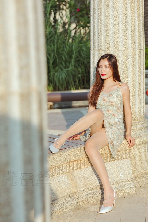 [尤蜜丝]穿搭写真 NO.064[76P／727MB]