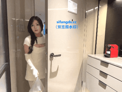 【独家破解资源】✨秀人网 谭小灵✨真空无内漏毛 泡泡浴漏奶头+剧情被下药91P原图+3V